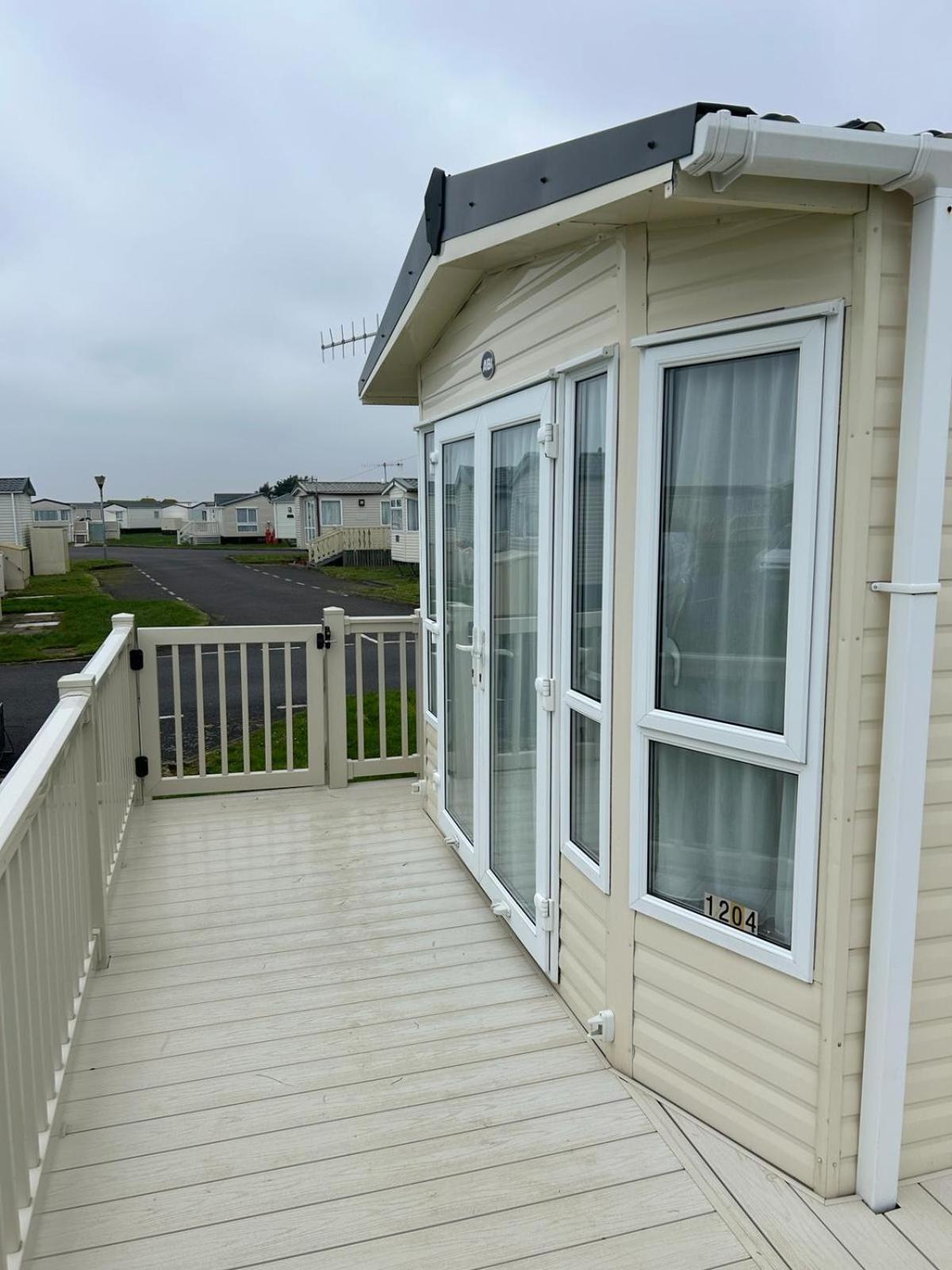 Sunny Escape Villa Selsey Exterior foto